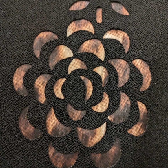 Cartise Skirt, size 4 - Picture 3 of 7